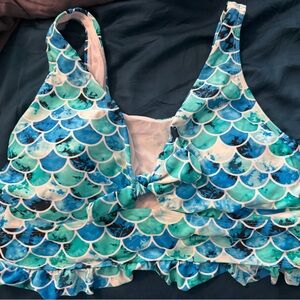 Torrid Blue & Teal Swim Top with Scale Print size 2 matching bottoms size 00